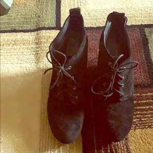 Jessica Simpson BLk wedge booties